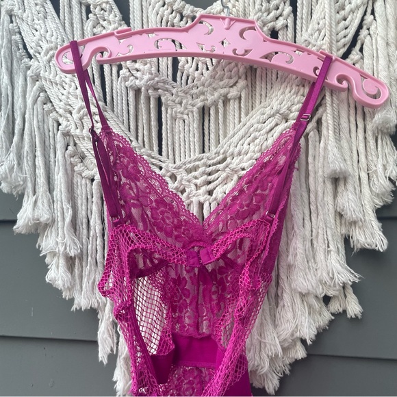 Hot Pink Fishnet Sexy Bodysuit with Stretchy ribbon now in back 🎀 lace - Picture 7 of 8